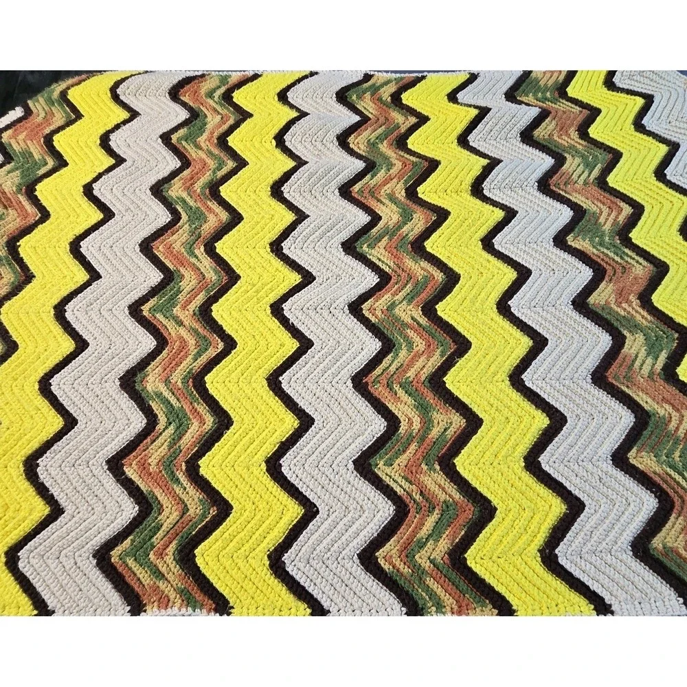 Handmade Crochet Afghan Throw Lap Blanket Chevron Zig Zag Granny Core 35x54